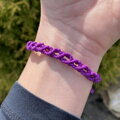 Fialový pletený náramok