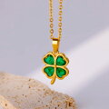 Oceľová retiazka so zeleným štvorlístkom