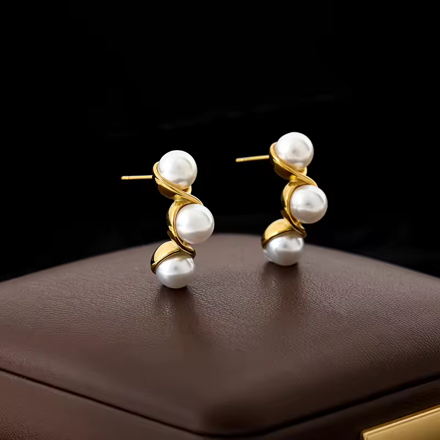 Náušnice s troma perličkami