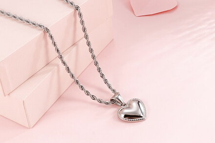 Prívesok strieborné oceľové srdce s retiazkou 60cm