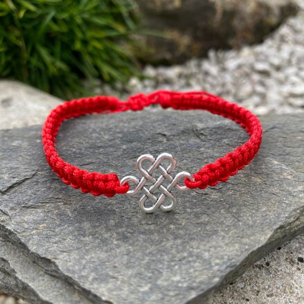 Náramok s čínskym uzlom šťastia