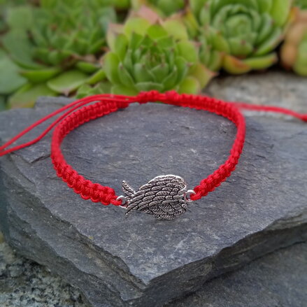 Červený náramok s anjelskými krídlami