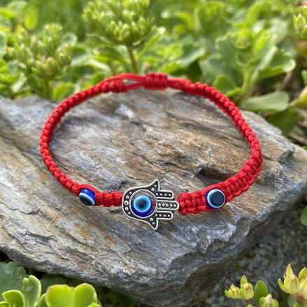 Červený náramok RUKA FATIMY a MODRÉ OKO