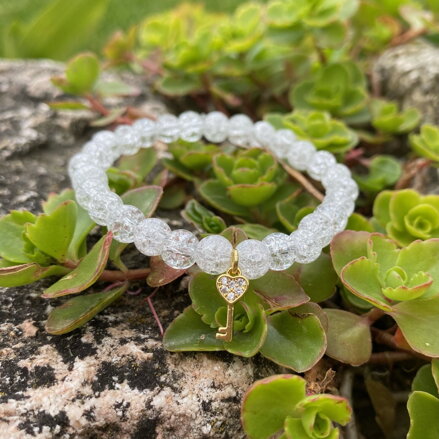 Náramok z praskaného krištáľu s príveskom