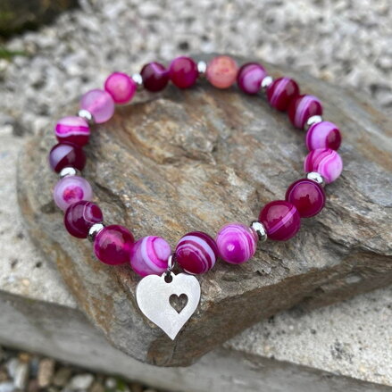 Náramok ružový pruhovaný Achát s visiacim srdiečkom
