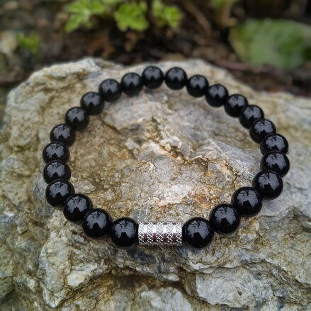 Náramok ÓNYX s kovovou korálkou