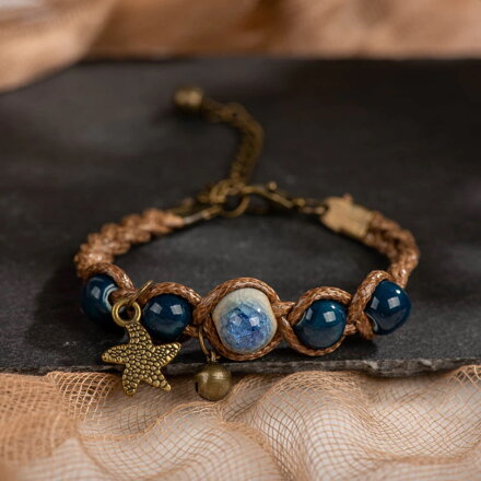 Náramok s keramickými korálkami a príveskom hviezdice