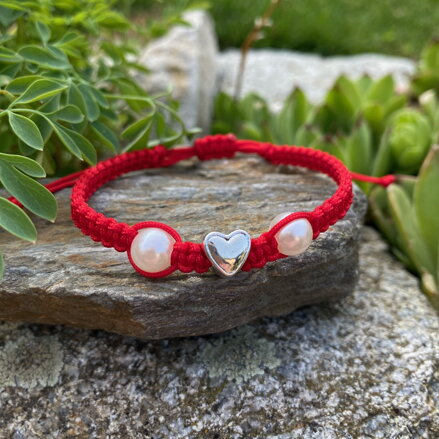 Pletený náramok so srdiečkom a perlami