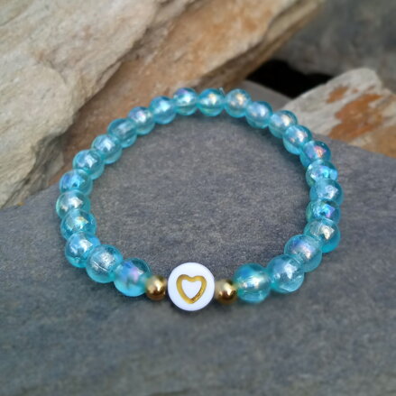 Tyrkysový náramok pre deti so srdiečkom