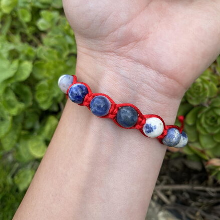 Červený shamballa náramok Sodalit Červený shamballa náramok Sodalit