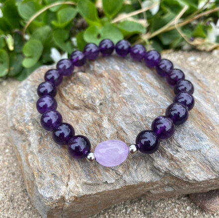 Náramok z AMETYSTU