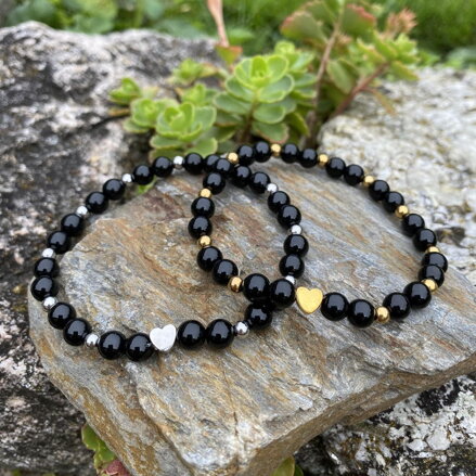 Náramok z ónyxu so srdiečkom