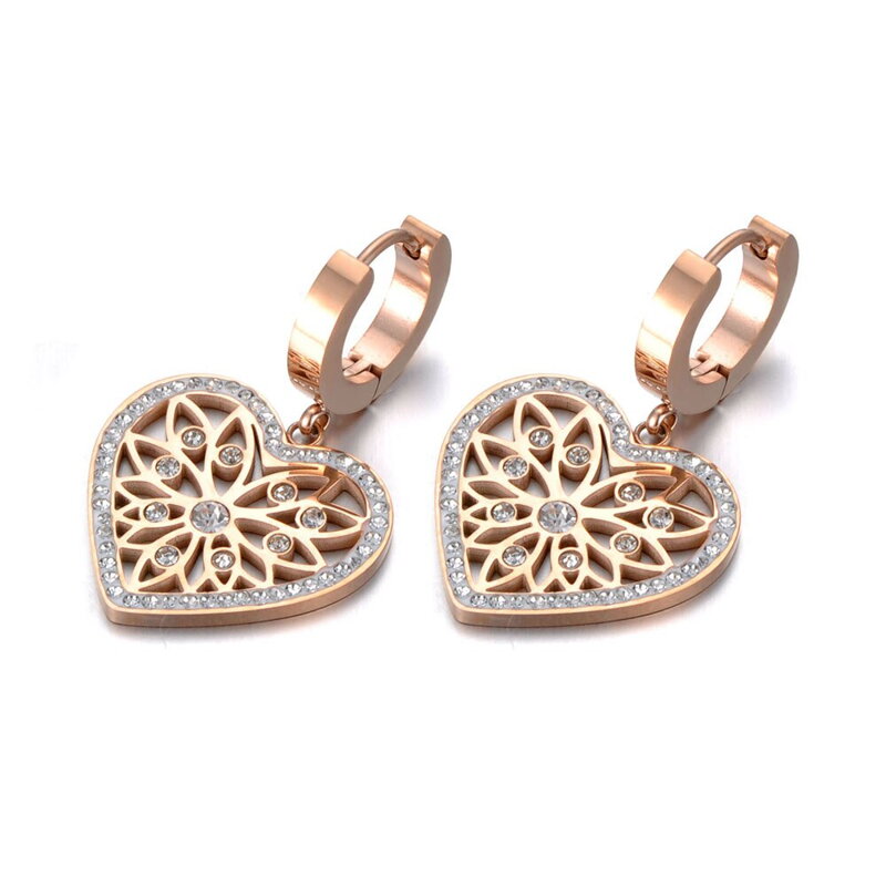 Náušnice srdce s ornamentom a zirkónmi Náušnice srdce s ornamentom a zirkónmi