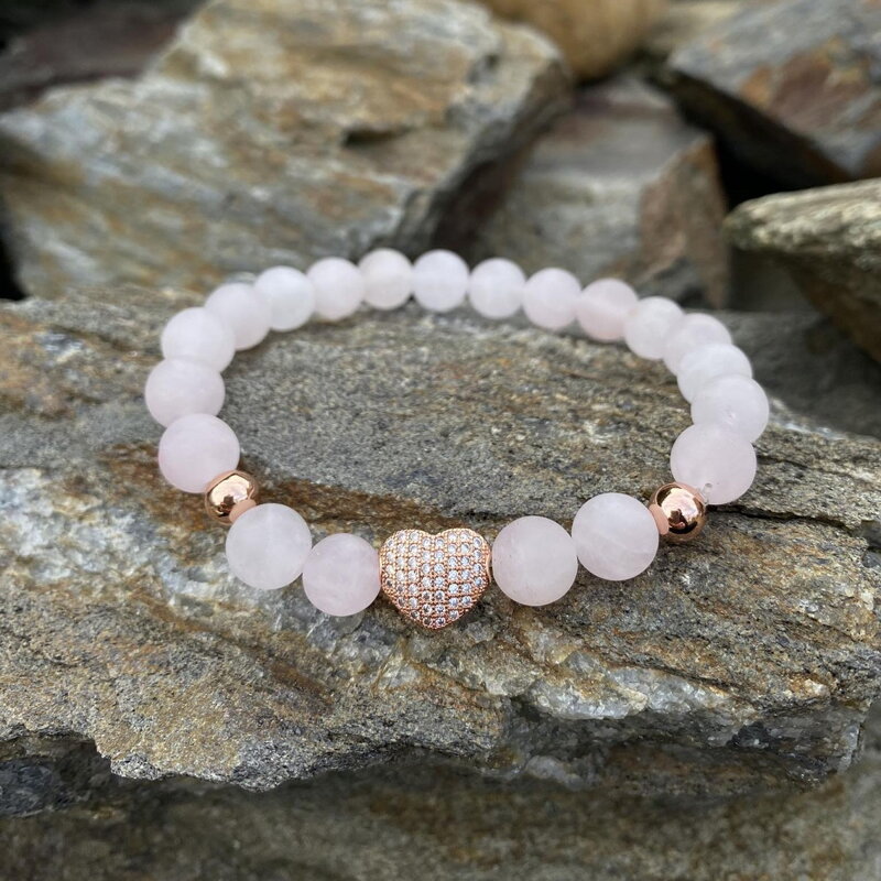 Náramok z ruženínu so srdiečkom