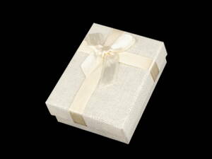 Darčeková papierová krabička - biela 9x7cm