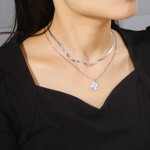 Dvojitá retiazka z chirurgickej ocele so štvorlístkom