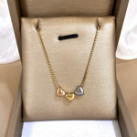 Retiazka s troma srdiečkami z chirurgickej ocele