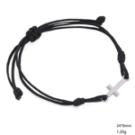 Tenký šnúrkový náramok s krížikom