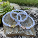 Perličkový náramok  so srdiečkom